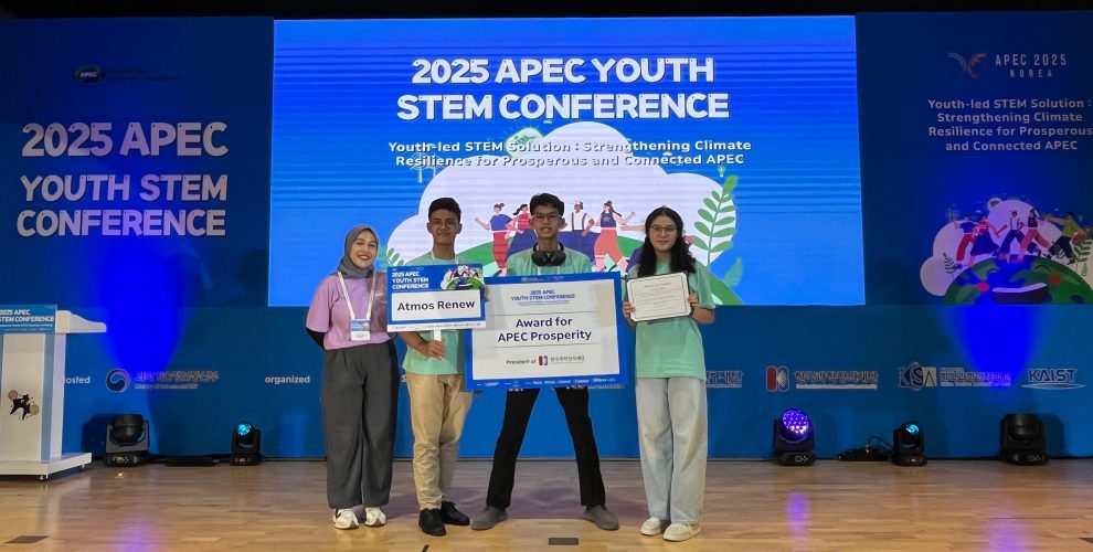 APEC YSMA Avicenna Jagakarsa di APEC SMA Avicenna Jagakarsa di 2025 Youth STEM Conference