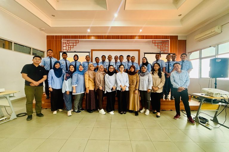 Pelatihan Service Excellence & Product Knowledge