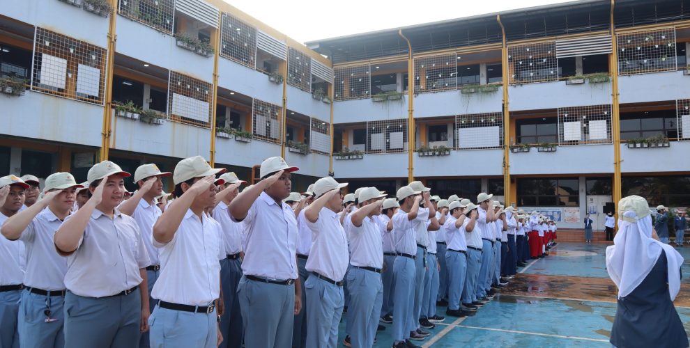 Kegiatan belajar siswa TK, SD, SMP, dan SMA Avicenna Jagakarsa dalam lingkungan sekolah karakter kepemimpinan dan sekolah ramah anak yang mendukung kreativitas, kolaborasi, dan pembentukan karakter positif.